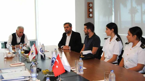 Mersinli genç denizciler Erasmus stajı için İtalya yolcusu