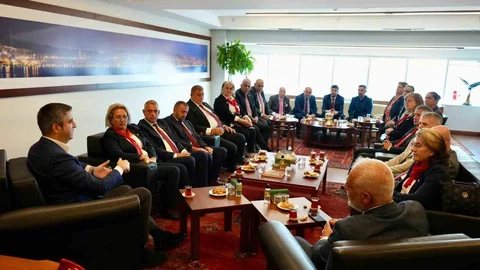 Başkan Yüksel: "Kartal’ın sorunlarına muhtarlar ile birlikte çözüm üretiyoruz"