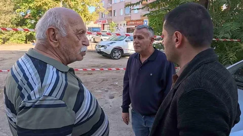 Yaşlı adamın park yerini unuttuğu aracını polis 2 dakikada buldu