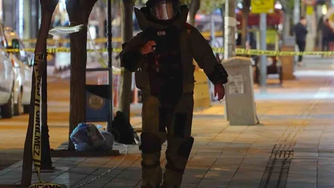 Kırıkkale’nin en işlek caddesinde şüpheli paket paniği: Polis meraklı vatandaşlarla adeta imtihan verdi