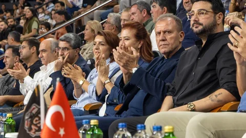 Başkan Seçer ve Meral Seçer MSK-tofaş Karşılaşmasını İzledi