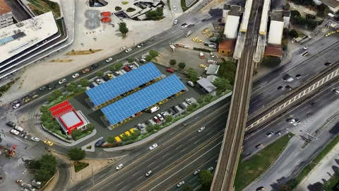 İstanbul’da E-5’in kenarına ultra modern şarj üniteleri projesi