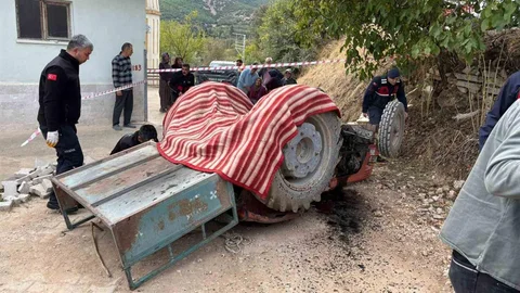 Burdur’da traktör devrildi: 1 ölü