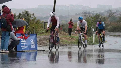 6. Uluslararası Ali Hüryılmaz Bisiklet Yarışı’nda sporcular nefesleri kesti