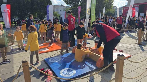 Çocuklar bu tır ile teknolojiden az da olsa uzaklaştılar