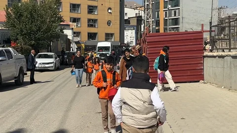 Hakkari'de Kaldırımın Kapatılmasına Tepki Var