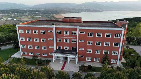 SUBÜ, URAP sıralamasında 46 basamak yükseldi