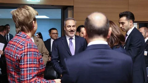 Dışişleri Bakanı Fidan, AB’nin ’Bölgelerarası Güvenlik ve Bağlantısallık’ konulu toplantısına katıldı