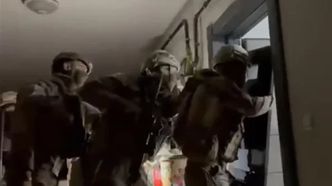 Kahramanmaraş’ta silah kaçakçılığı operasyonunda 7 kişi tutuklandı.