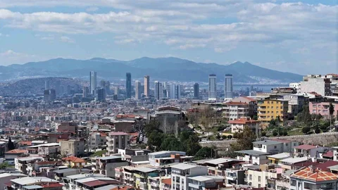 İzmir'de zemin araştırmaları için 32 bin deney yapıldı