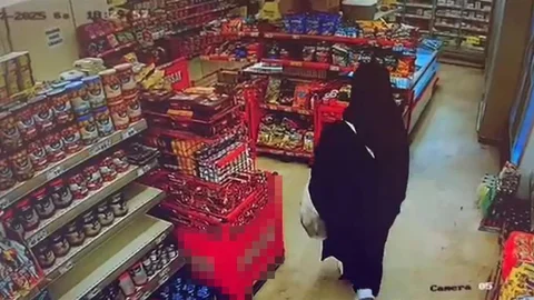Arnavutköy'de kadın kılığına giren çocuk hırsızlık yaptı