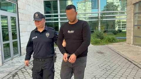 Samsun'da cezaevinden izinli çıkan hükümlü, bir kişiyi bıçakladı.