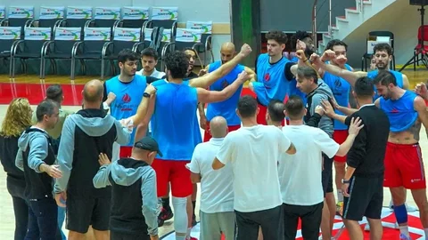 İzmir'de Aliağa Petkimspor, Avrupa'da ikinci maçı için sahaya çıkıyor