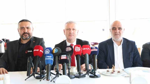 Cumhurbaşkanı Başdanışmanı Saral, Kıbrıs'ın Türkiye'nin kaderi olduğunu vurguladı.