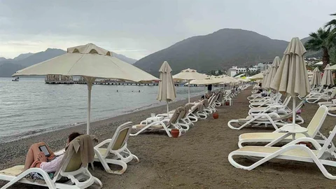 Muğla'da yağmur ve deniz keyfi bir arada