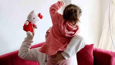 Mersin'de 4 Yıldır Süren Skandal Soruşturma Tamamlandı: Kreşte 15 Çocuğa Eziyet! Oyuncak Ayıdaki Ses Kaydı Dehşeti Ortaya Çıkardı