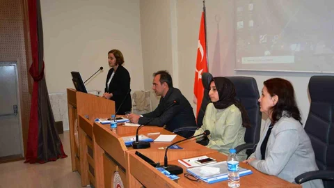 Samsun'da veteriner hekimlere yönelik eğitim düzenlendi