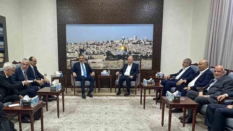 Katar'da Hamas ile görüşme