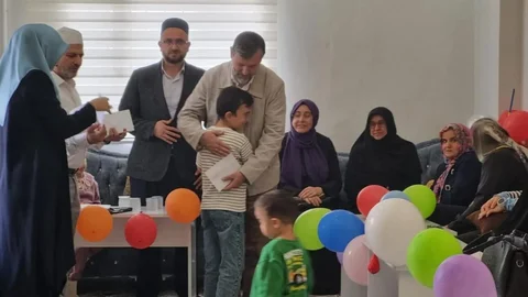 Belen'de yetimlere destek programı