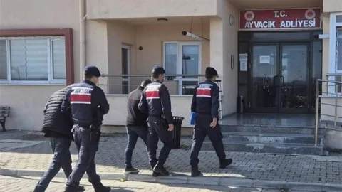 Çanakkale'de düzenlenen göçmen kaçakçılığı operasyonunda 9 organizatör gözaltına alındı.