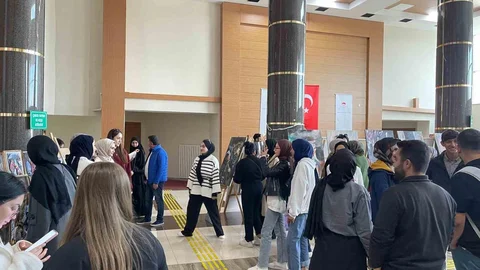 Bingöl'de gençlerin el emeği ürünleri sergilendi