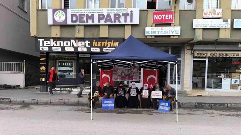 Muş’ta evlat nöbeti sürüyor