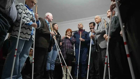 Samsun'da görme engellilere beyaz baston desteği verildi