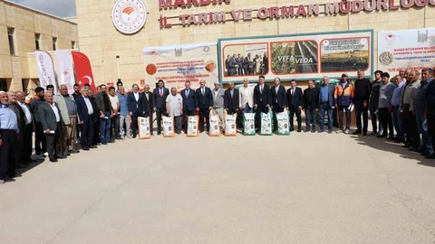 Mardin'de çiftçilere 96 ton hibe destekli tohum dağıtıldı