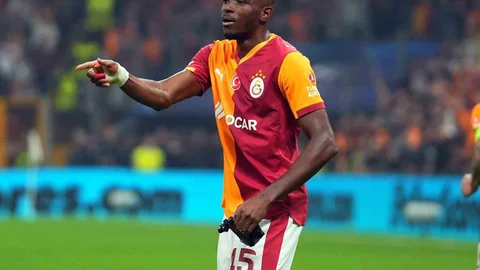 İstanbul'da Osimhen, Galatasaray'a tarihi bir gol kazandırdı