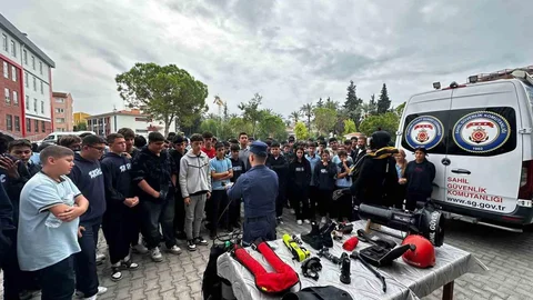 Kuşadası'nda Sahil Güvenlik etkinliği