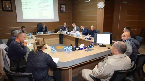 Kocaeli'de tarihi geçmiş ürün satan marketlere ceza