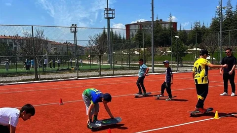 Kaykay ve paten sporu Elazığ'da resmi olarak faaliyete geçti