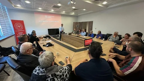 Sinop'ta aile hekimlerine bağışıklama eğitimi düzenlendi