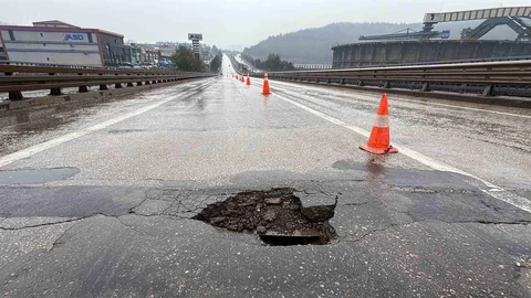 Karabük'te tehlikeli çatlaklar