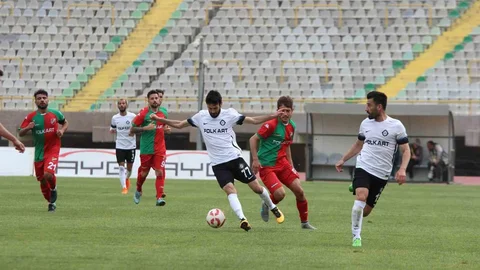 İzmir'de Altay - Karşıyaka derbisinin biletleri satışa sunuldu