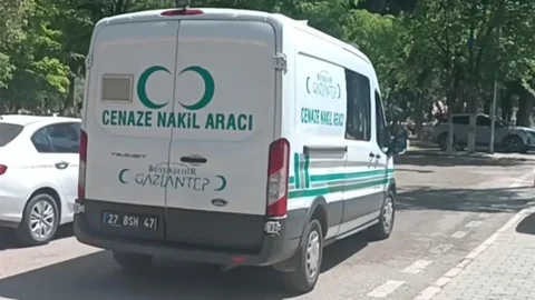 Gaziantep'te bıçaklanan 13 yaşındaki çocuk yaşam mücadelesini kaybetti