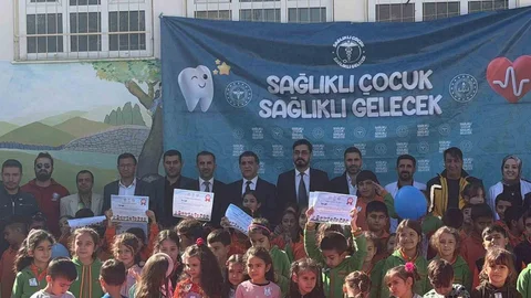 Elazığ'da Renkli Görüntüler Eşliğinde Program Düzenlendi