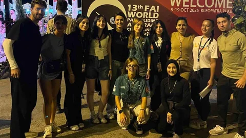 Antalya'da Yamaç Paraşütü Şampiyonası'nda ALKÜ farkı