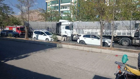 Diyarbakır'da Tır Kazası
