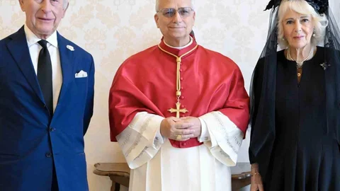 Vatikanda Kral ve Papa ilk kez birlikte dua etti