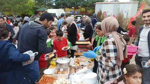 Bitlis'te Öğrencilerden Gazze İçin Yardım Etkinliği
