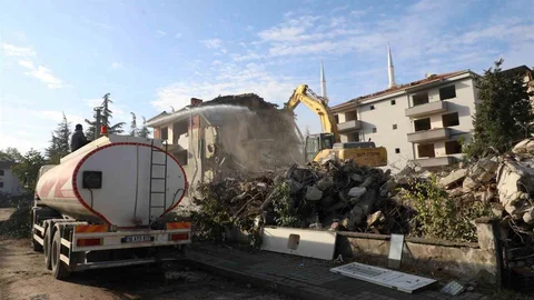 Bursa'da Kentsel Dönüşüm Yıkımları Başladı
