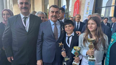 Muş Mevlana İmam Hatip Ortaokulu, Türkiye'de birinci oldu