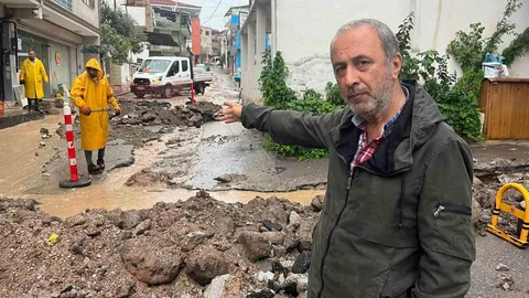 İzmir'de şiddetli yağışlar Bayraklı'da taşkınlara yol açtı