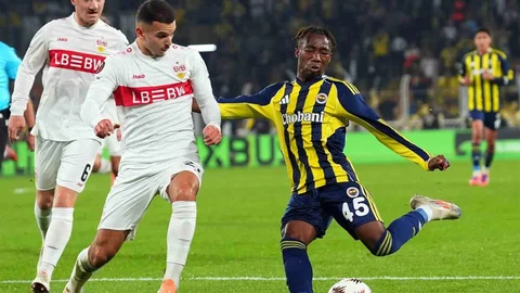 Fenerbahçe, Stuttgart karşısında 1-0 önde.