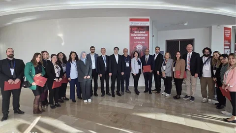 Mersin Üniversitesi 60+ Tazelenme Üniversitesi, Tazelenme Üniversitesi Çalıştayı'na Katıldı