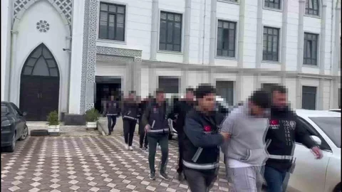 Kocaeli'de eğlence mekanında meydana gelen silahlı kavgada 3 kişi tutuklandı.