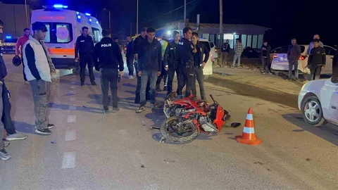 Adıyaman'da motosiklet ile otomobil çarpıştı, 3 kişi yaralandı
