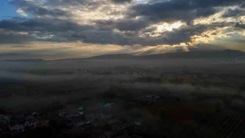 Bolu'da etkili olan sis, kartpostallık görüntüler oluşturdu