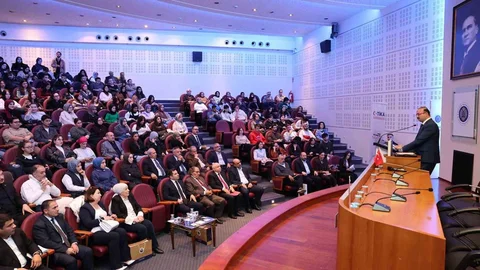 Erzurum'da Nizami Gencevî Sempozyumu yapıldı